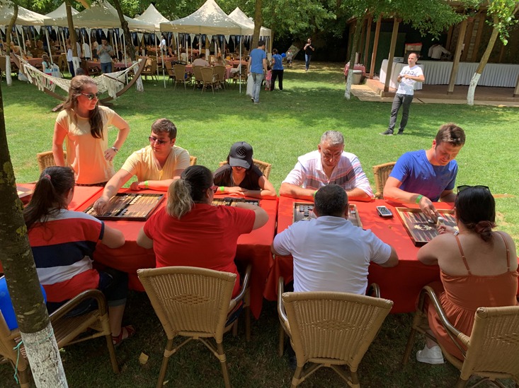 c38bfeac-8f96-4d09-91a7-ce833f4e0541